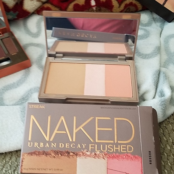 Urban decay eye palette and blush palette brand ne - Picture 2 of 5
